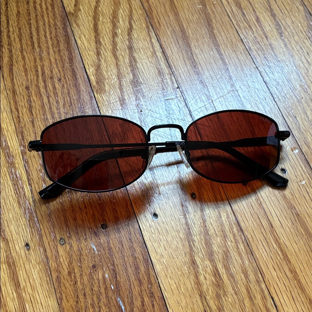 Chic Red Lenses Oval Sunglasses